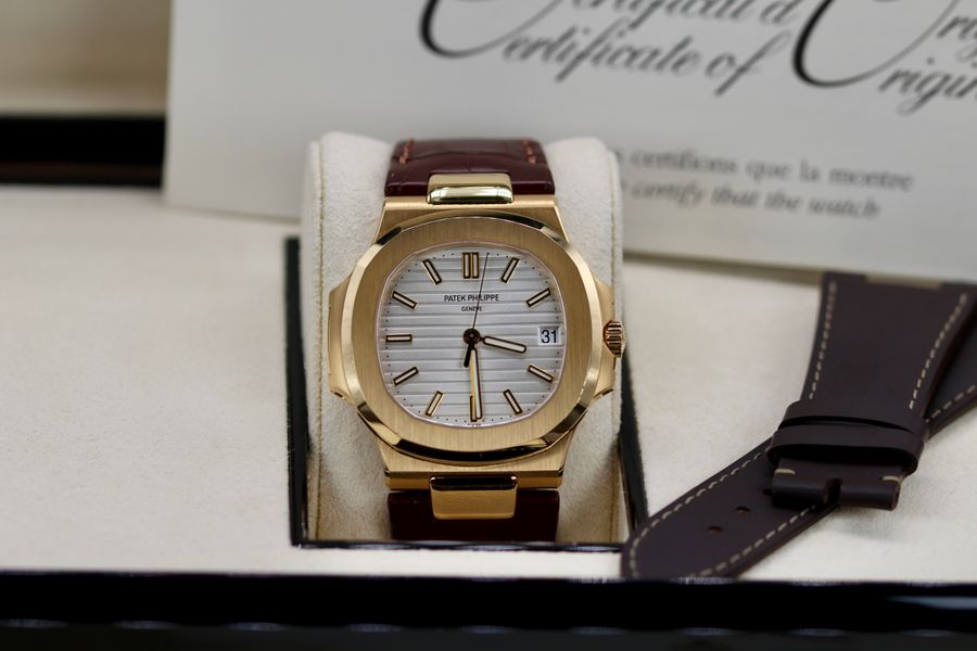 Patek Philippe Nautilus 5711J-001